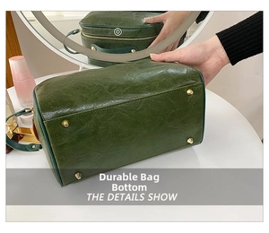 Vue du fond en cuir PU vert foncé résistant à l'usure avec clous de protection dorés