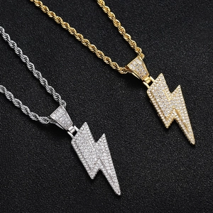 Colliers avec pendentif éclair hip hop en or et argent avec pierres de zircon