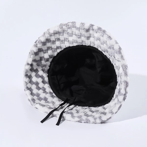 Bob d'hiver en peluche à damier gris et blanc avec cordon de serrage intérieur