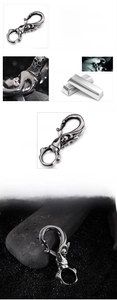 Detail showing dimensions of 56x23mm for the stainless steel skull keychain pendant