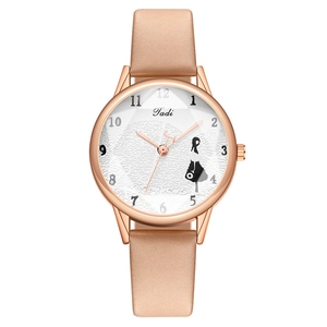 Elegante orologio al quarzo da donna in oro rosa con cinturino in pelle beige