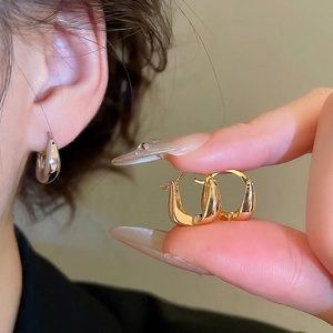 Minimalist 18K gold plated U-shaped geometric hoop earrings in gold and silver finish