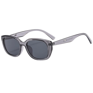 Lunettes de soleil oeil de chat vintage avec monture grise transparente et verres UV