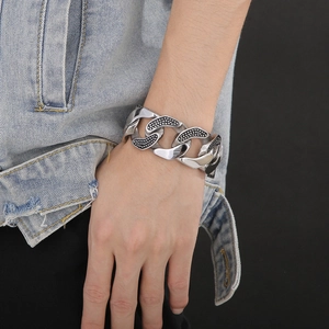 Bracciale a catena spessa 30mm in acciaio stile punk con texture a macchie nere da uomo