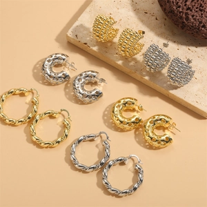 C Shaped Hoop Earrings Copper Hollow Heart Twisted Braided Metal Beads Geometric Minimalist Gold Plated For Women