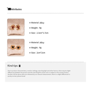 Dimensions et attributs détaillés pour boucles d'oreilles vintage ovales et rondes