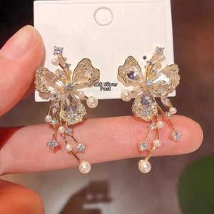 Elegant butterfly drop earrings with crystals, pearls and 925 silver needles