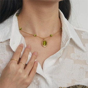 Collana Con Ciondolo In Pietra Naturale Verde Vintage Rame Placcato Oro 18K Perline Stile Boho Retro Donna