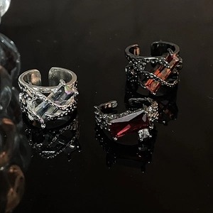 Gothic Thorn Open Ring Copper Zircon Rectangular Gemstone Dark Punk Aesthetic Adjustable Jewelry For Women Elegant