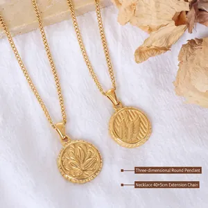 Gold-plated wing and floral embossed pendant necklace with adjustable chain length