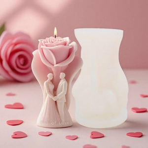 Candela rosa con rilievo amanti e stampo in silicone per regali di San Valentino