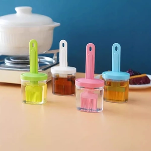 Ensemble pinceau à huile en silicone et bouteille en verre en quatre couleurs vives