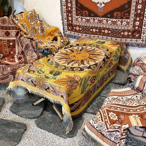 Bohemian sun pattern woven throw blanket with decorative tassels for camping and sofa