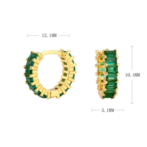 Detailed size chart of S925 silver gold hoop earrings with green zircon stones