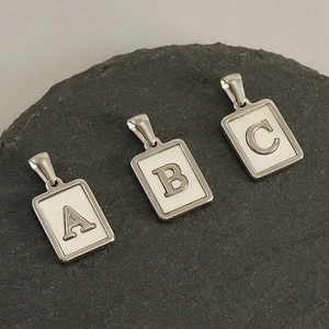 Collier En Acier Inoxydable Avec Pendentif Lettre Initiale Incrustation De Coquillage Plaqué Or 18k Bijoux Mode Femme