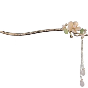 Épingle à cheveux magnolia avec pétales en coquillage rose et pompons métalliques