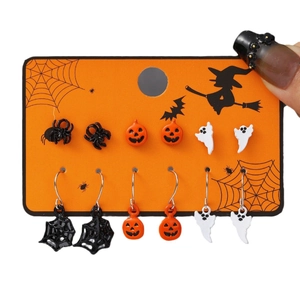 6-pair Halloween earring set featuring spiders, pumpkins, and ghosts on theme card