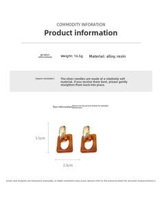 Size chart showing 5.5cm geometric C-shaped resin earrings with alloy and silver needles