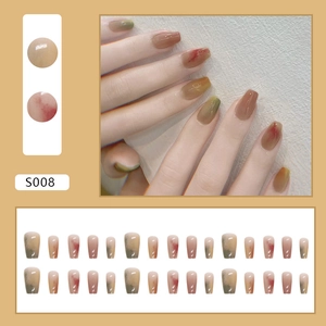 Short ballet press-on nails with S008 red and dark green gradient blush design