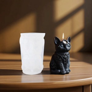 DIY black cat silicone candle mold with celestial moon and star pattern engraving