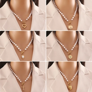 Beaded Necklace With Stainless Steel Heart Pendant Faux Artificial Pearl Toggle Clasp Fashion Jewelry For Women Elegant
