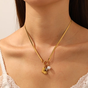 Stainless Steel Heart Pendant Necklace With Artificial Pearl And Zircon Flat Snake Chain Clavicle Jewelry For Women Elegant