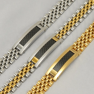Trois bracelets pour hommes en acier inoxydable avec insert carbone en or et argent