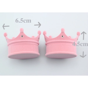 Pink crown shaped velvet jewelry box dimensions showing 6.5cm diameter and 4.5cm height