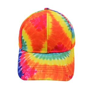 Casquette de baseball tie-dye colorée avec motifs arc-en-ciel et visière incurvée classique