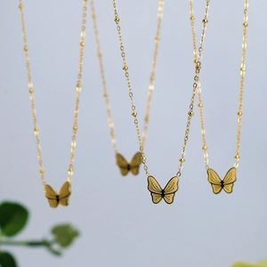 Minimalistische 3D Schmetterling Anhänger Halskette Für Damen 18K Vergoldet Edelstahl Satellitenkette Süße Schlüsselbein Kette Schmuck