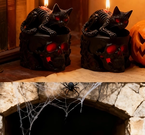 Détail du bougeoir squelette chat noir d'Halloween avec accents d'yeux rouges brillants