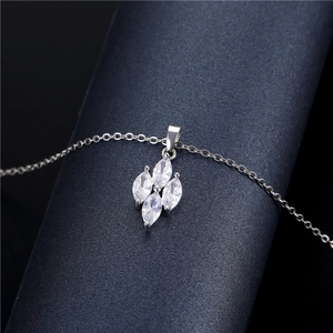 Elegant silver titanium steel clavicle necklace with marquise cut zircon flower pendant