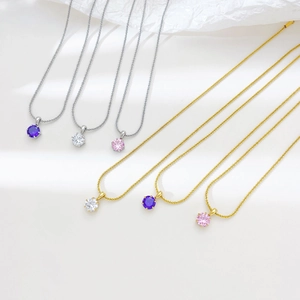 Colliers pendentifs diamant solitaire en or et argent avec des zircons colorés chics