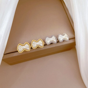 Elegant Bowknot Stud Earrings With Stainless Steel Earring Post Mother Of Artificial Pearl Inlaid Titanium Steel Minimalist Jewelry