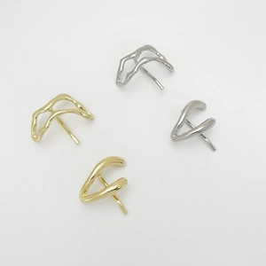 Minimalist U-shaped irregular metal hair hooks in polished gold and silver finishes
