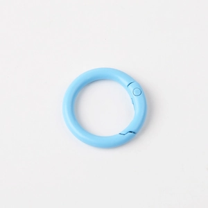 Detail of 23mm sky blue round spring gate O-ring for DIY bags and keychains