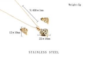Macro shot of stainless steel heart jewelry set dimensions with weight and size details