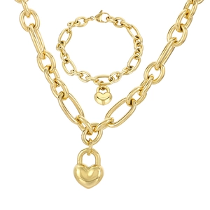 Set collana e bracciale a catena ovale placcato oro 18k con ciondoli a cuore
