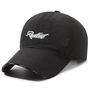 Casquette de baseball noire en mesh respirant avec broderie Radbet et séchage rapide