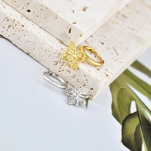 S925 sterling silver honey bee hoop earrings with detailed wings in gold and silver finish