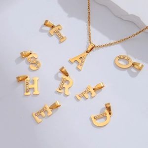 Pendentif lettre en acier inoxydable plaqué or 18k avec strass pour colliers DIY