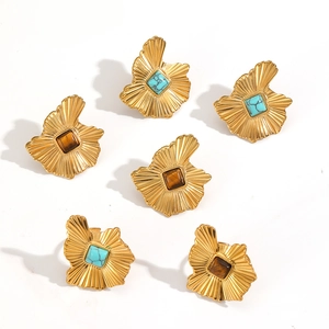 18k gold plated stainless steel jewelry set with natural stones in fan-shaped design