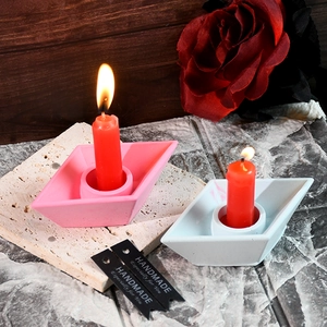 Handmade paper boat silicone candle holder set with geometric plaster texture and red candle
