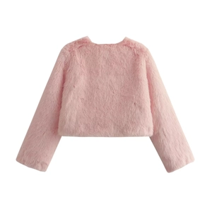 Veste courte rose en fausse fourrure pour femme avec texture moelleuse et style doux