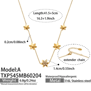 Dettaglio della collana a fiori in acciaio 316L oro con misure e materiali precisi