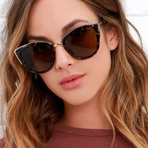 Retro Cat Eye Sunglasses For Women UV400 Protection Trendy PC Frame Leopard Print Metal Hinge Stylish Eyewear