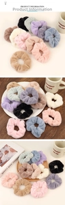 Dettaglio di elastici per capelli in peluche in vari colori macaron per l'autunno-inverno