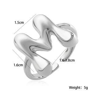 Detailed view of silver liquid metal letter M ring with dimensions and weight specs