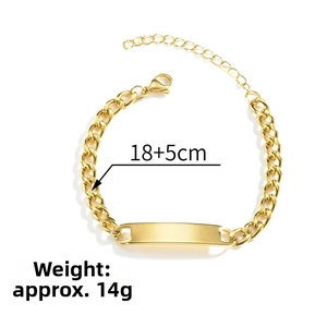 Detail view of golden stainless steel Cuban chain bracelet with customizable curved bar plate