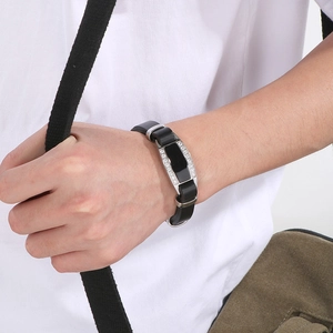 Men's double-layer leather bracelet with rhinestone stainless steel plate on wrist
